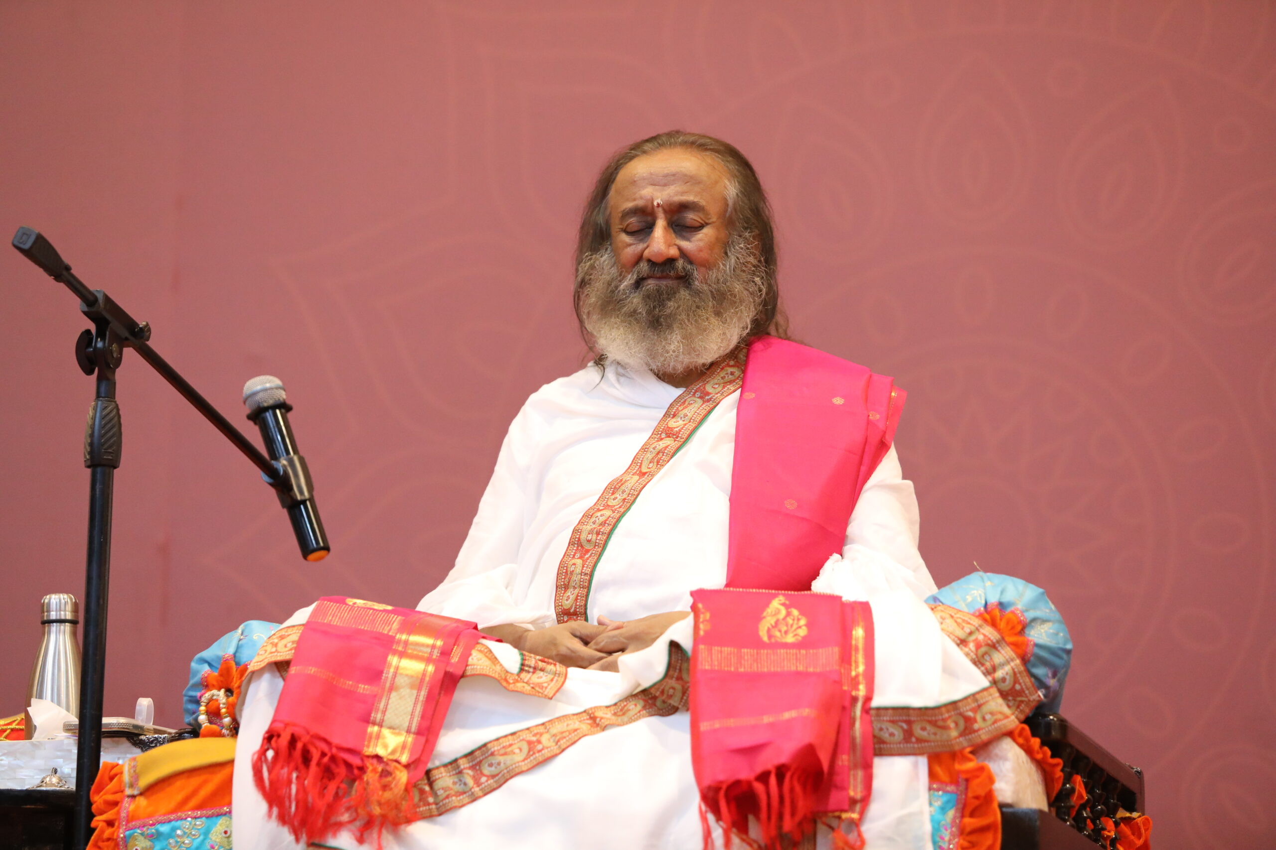 Read more about the article World Meditation Day Special: How can you meditate when you have a mind full of worries?